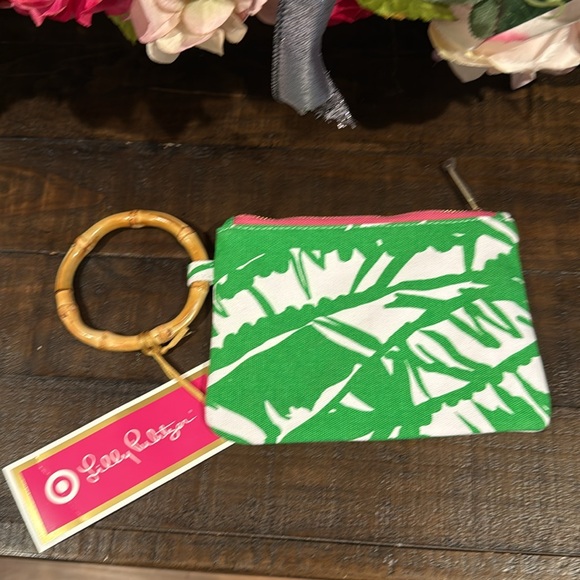 Lilly Pulitzer Handbags - Lilly Pulitzer & Target Collab Wristlet With Bamboo Handle (NWT)